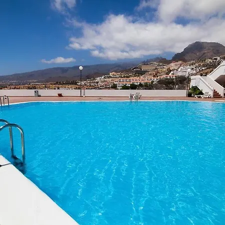 Island Village With Apartment *