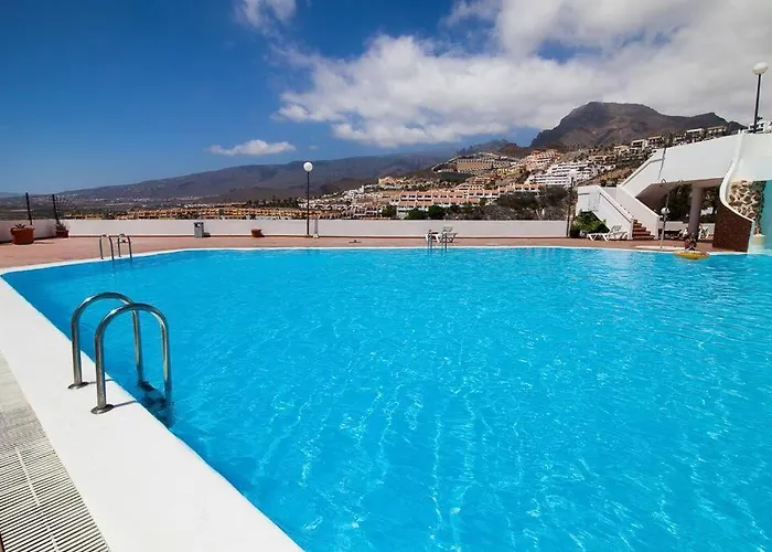 Island Village With Apartment *